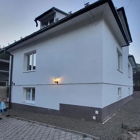 Chalet Dom Pod Chopkom&wellness Bystrá